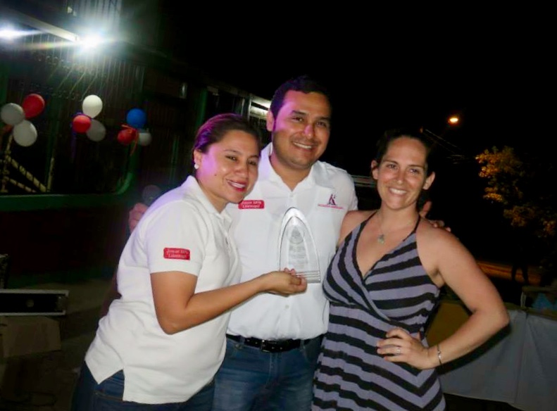 Founders of Alianza Americana Institute, Eira and Oscar Aragón standing next to Erin Sabato at a celebration in honor of the partnership's ten year anniversary. Photo courtesy of Rachel Booth.