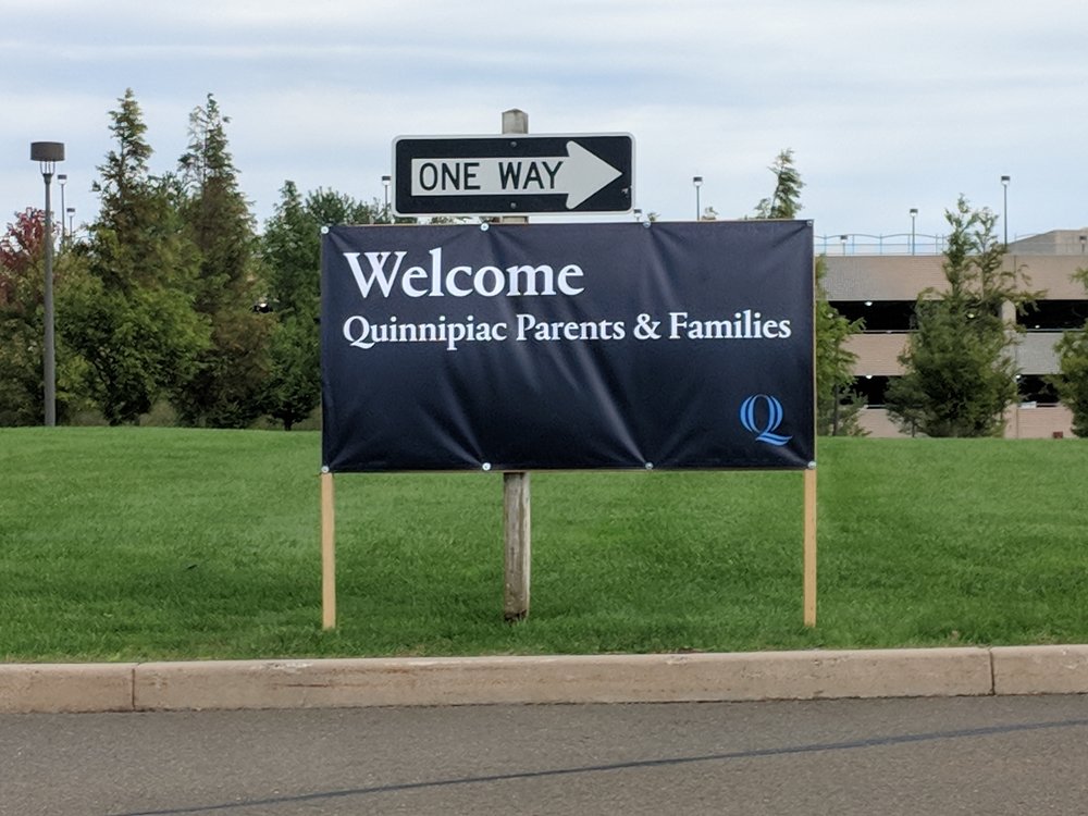 Sign Welcoming parents to the York Hill Campus