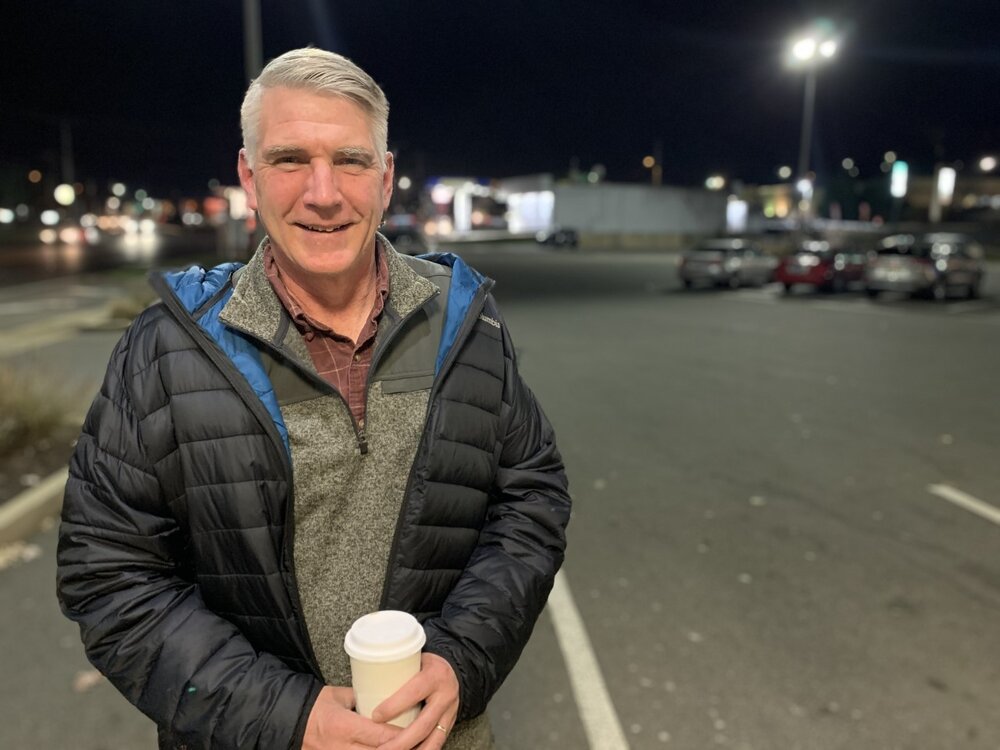 Jay Kaye, who ran as a Republican candidate against Mayor Curt Leng, standing in front of Common Grounds, Hamden. Photo by Bryan Proctor.