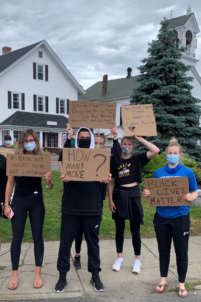 A group of friends gathered to speak out against the injustices and mistreatment of Black citizens in the U.S. From left to right, Alyssa Biscotti, Felix Jordan, Nina Sanderson, Riley Sanderson, Julia Rowland. (Photo by Riley Sanderson)