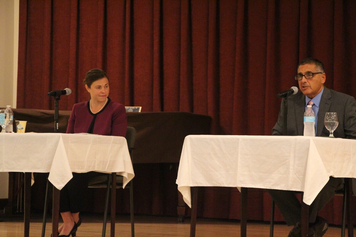 Gambardella(right) answers a question, while Garrett(left) watches. Photo by Chatwan Mongkol