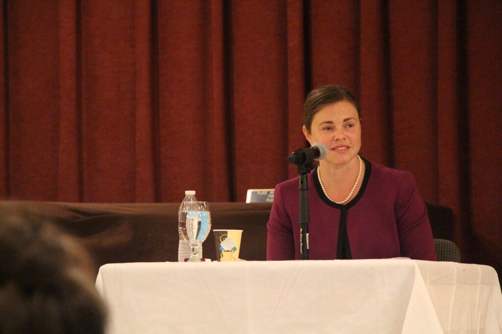 Democratic candidate Lauren Garrett answers a question at the First Hamden Mayoral Debate on Oct. 13 (Photo by Chatwan Mongkol)